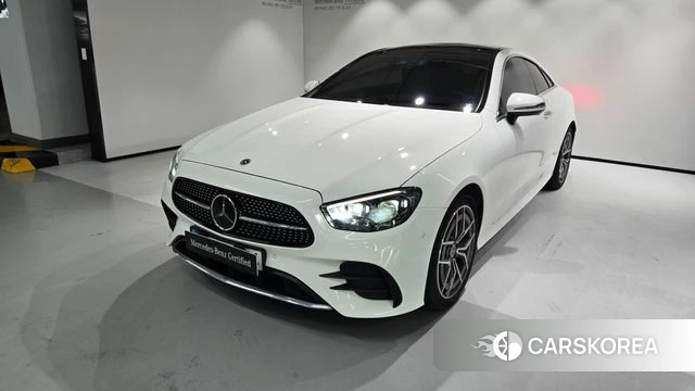 Mercedes-Benz E-Class W213 2022 Белый из Кореи