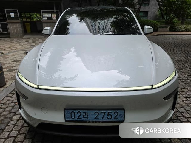 Tesla Model Y 2025 Белый из Кореи