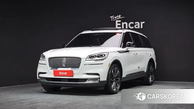 Lincoln Aviator 2nd generation 2022 Белый из Кореи
