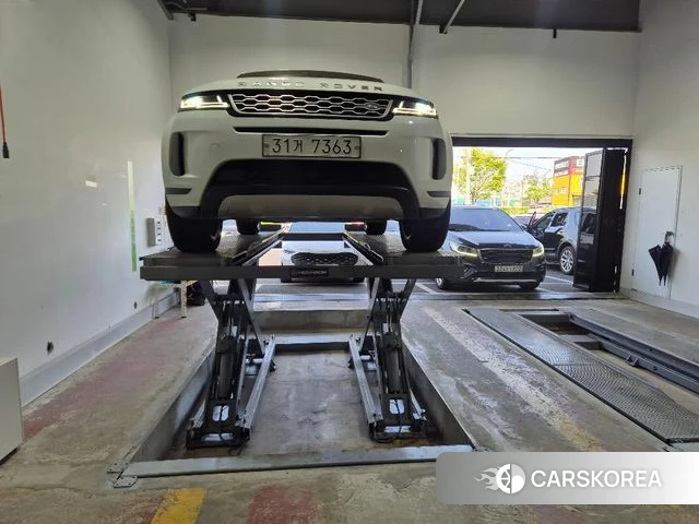 Land Rover Range Rover Evoque 2nd Generation 2019 Белый из Кореи