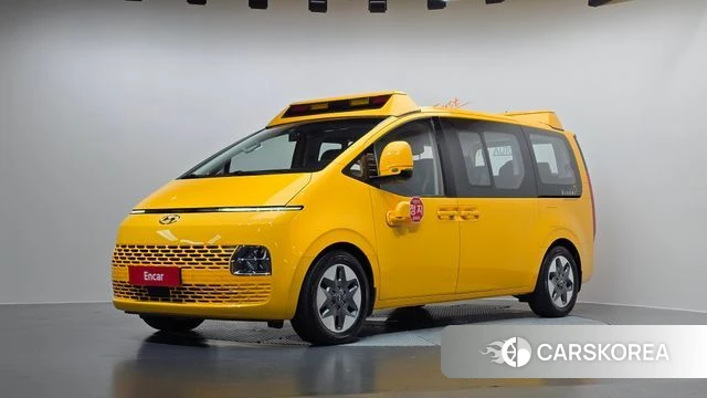 Hyundai Staria 2022 Желтый из Кореи