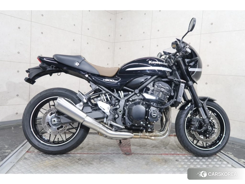 Проданный Kawasaki Z900RS CAFE 2021 из Японии
