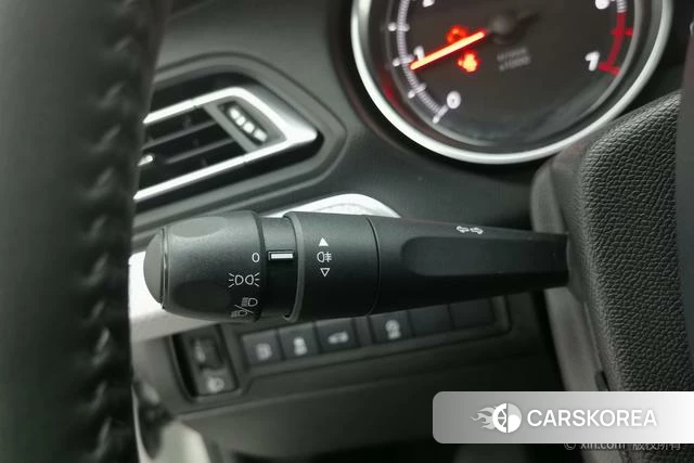 Peugeot 408 2020 Белый из Китая
