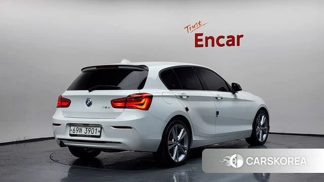 BMW 1 Series (F20) 2019 Белый из Кореи