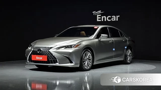 Lexus ES300h 7th generation 2023 Серебристо-серый из Кореи