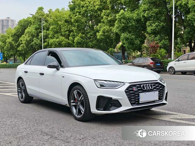 Audi A4L 2021 Белый из Китая