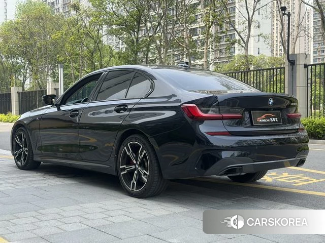 BMW 3 series 2022 Черный из Китая