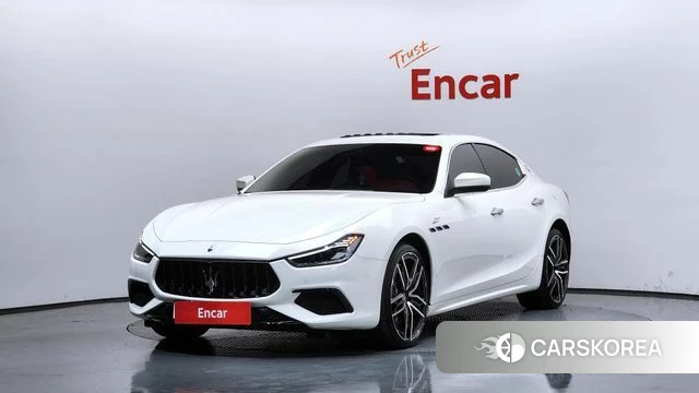 Maserati Ghibli 2021 Белый из Кореи