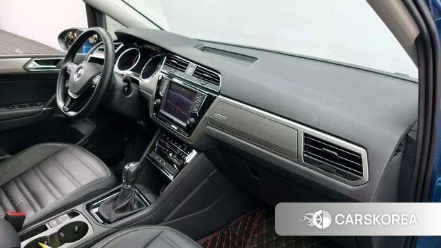 Volkswagen Touran L 2022 Синий из Китая