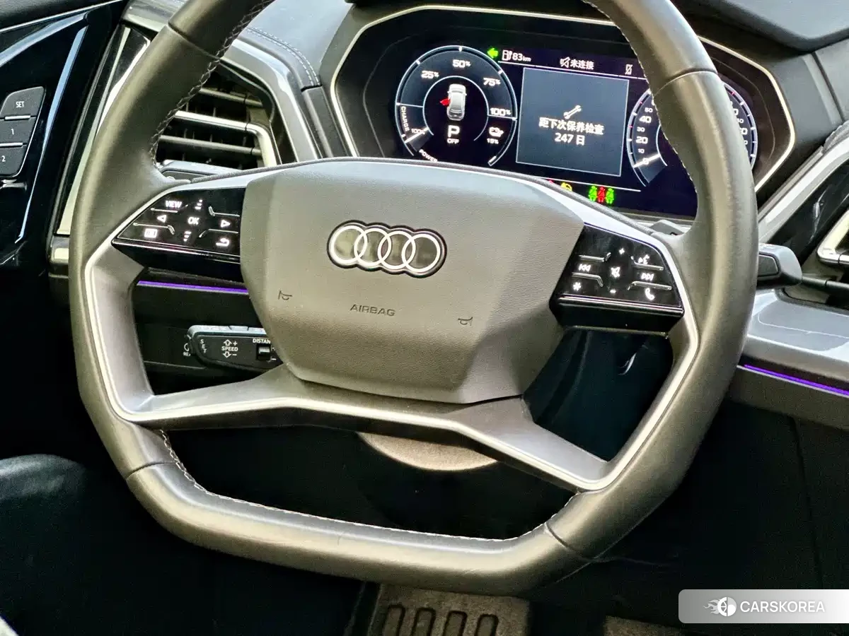 Audi Q4 2023 Silver/gray из Китая