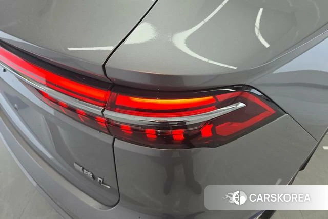Geely Automobile Xingyue L 2023 Темно-серый из Китая