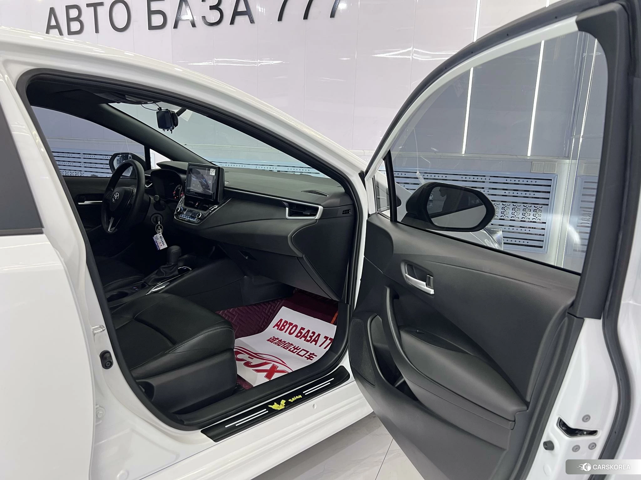 Toyota Levin 2021 Белый из Китая