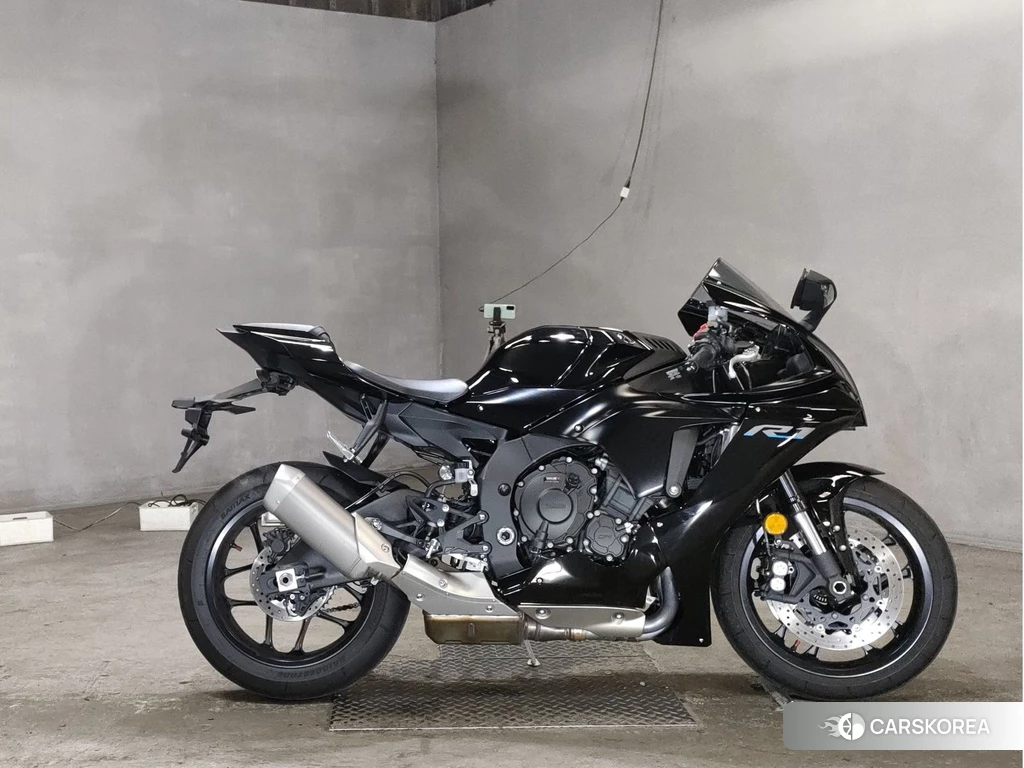 Проданный Yamaha YZF-R1 2022 из Японии, фото 2