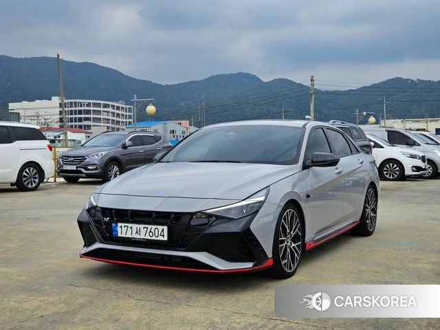 Hyundai Avante (CN7) 2022 Серебристо-серый из Кореи