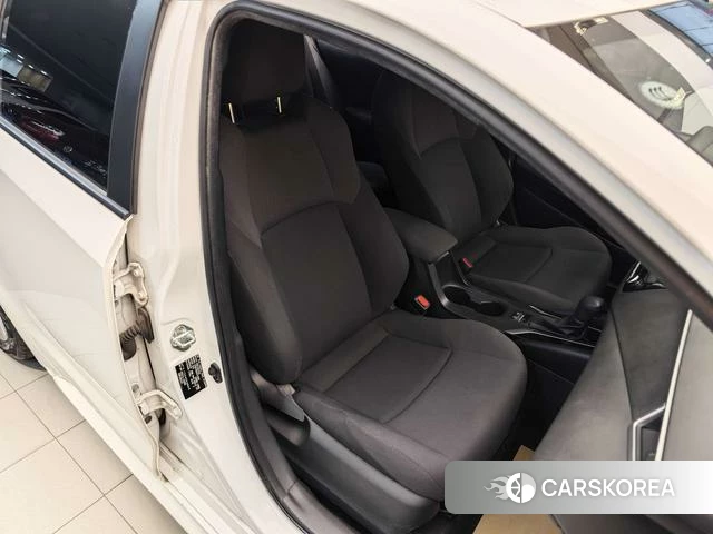 Toyota Lei Ling 2023 Белый из Китая