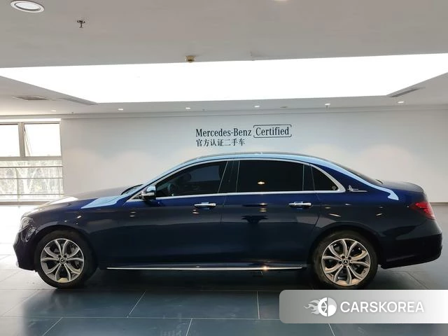 Mercedes-Benz E-class 2020 Синий из Китая
