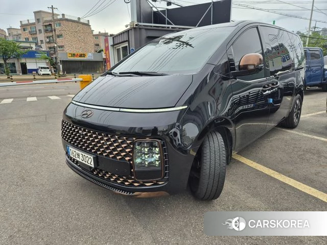 Hyundai Staria 2023 Черный из Кореи