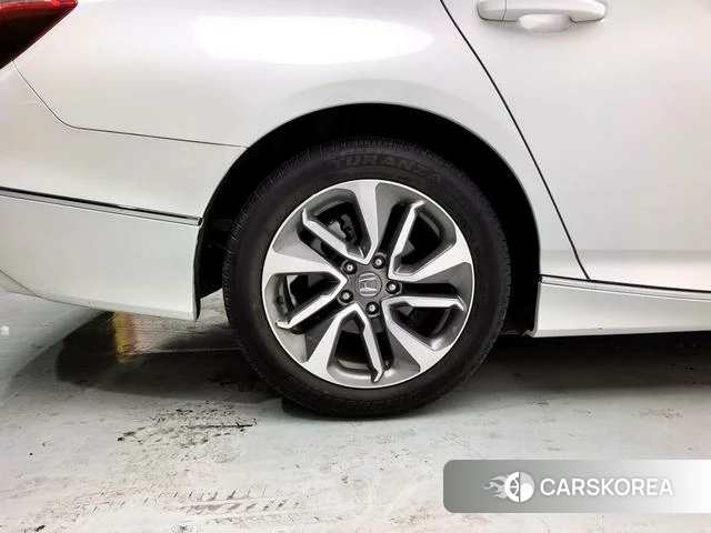 Honda Yingshipai 2021 Белый из Китая