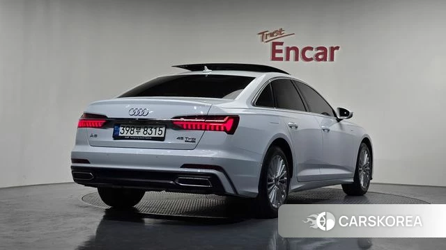 Audi A6 (C8) 2021 Белый из Кореи