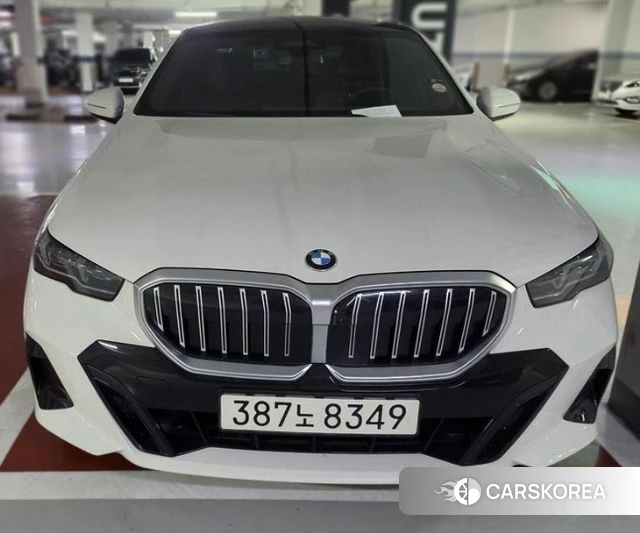 BMW 5 Series (G60) 2024 Белый из Кореи