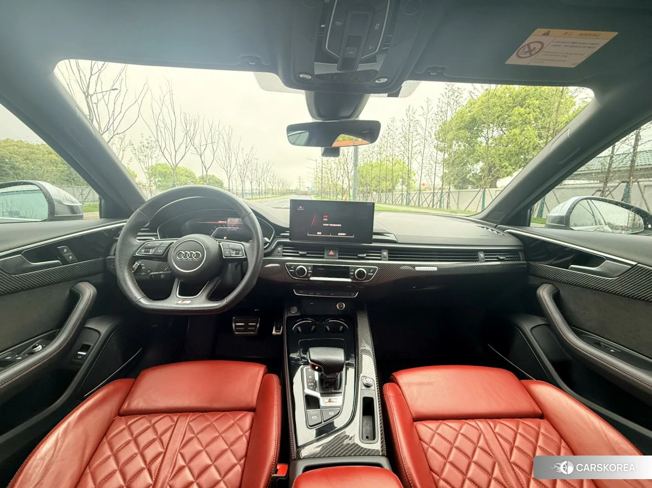 Audi S4 2020 Темно-серый из Китая