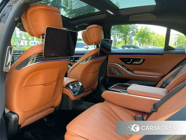 Mercedes-Benz S-class 2023 Черный из Китая