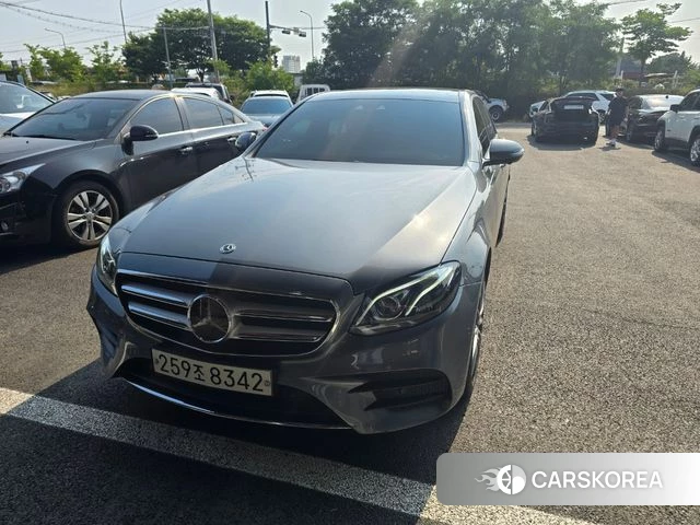 Mercedes-Benz E-Class W213 2019 Серый из Кореи