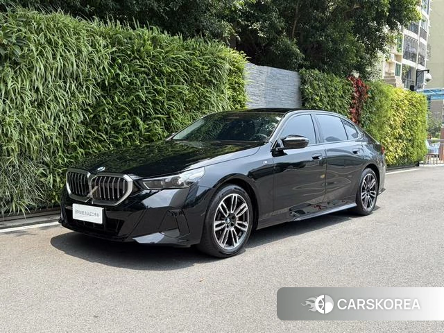 BMW 5 series 2024 Черный из Китая