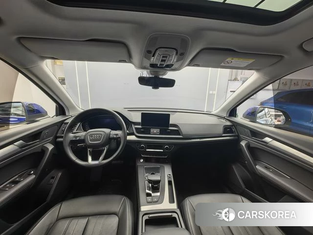 Audi Q5L 2021 Синий из Китая