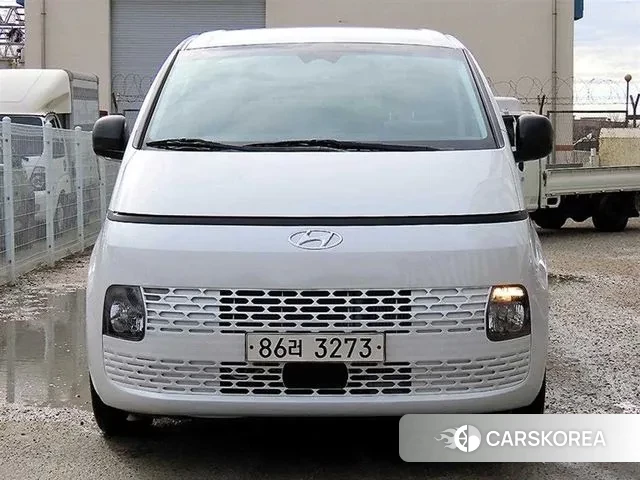 Hyundai Staria 2021 Белый из Кореи