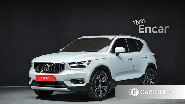 Volvo XC40 2022 Серебряный из Кореи
