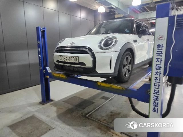 Mini Cooper 2023 Белый из Кореи