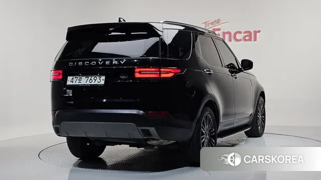 Land Rover Discovery 5 2018 Черный из Кореи