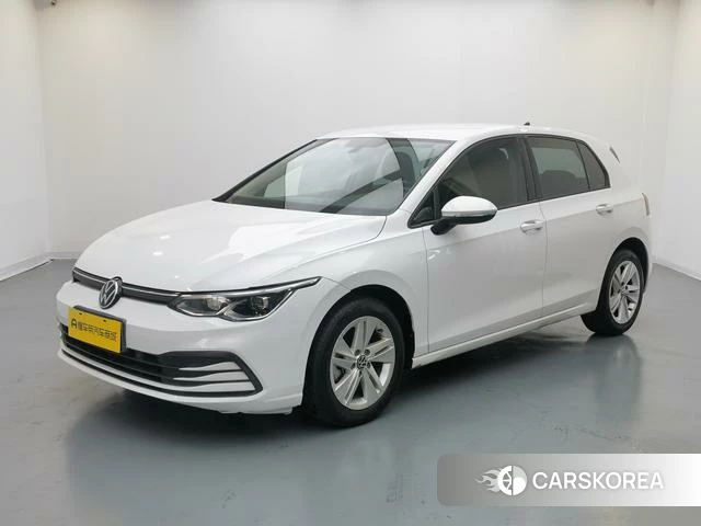 Volkswagen Golf 2023 Белый из Китая