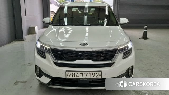 Kia Seltos 2020 Белый из Кореи