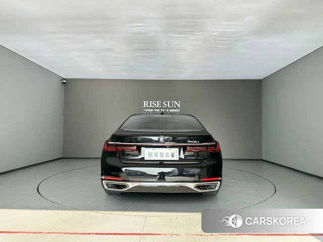 BMW 7 series 2020 Черный из Китая