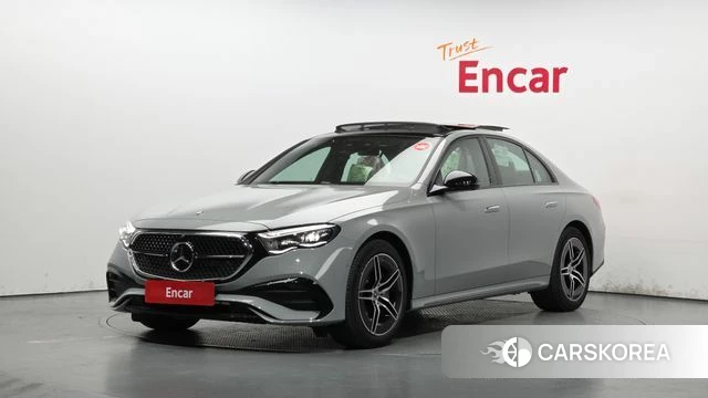 Mercedes-Benz E-Class W214 2026 Серебристо-серый из Кореи