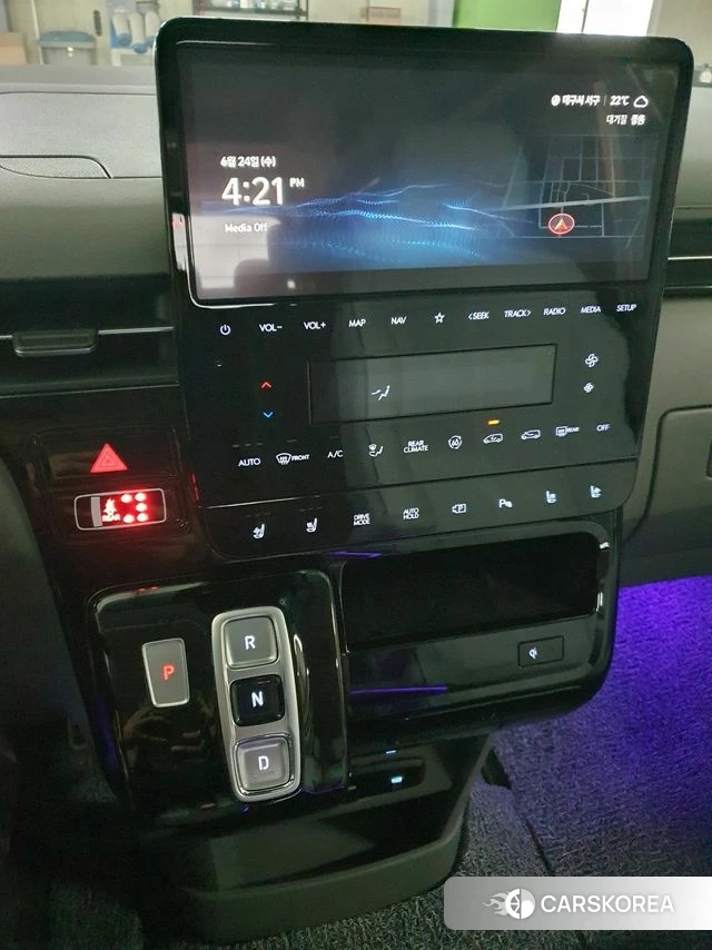 Hyundai Staria 2025 Черный из Кореи
