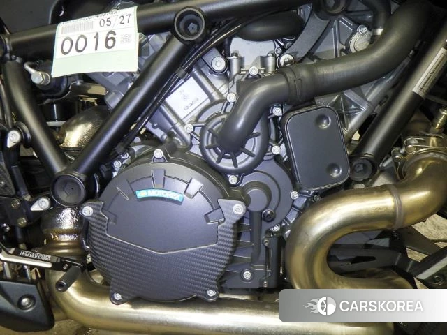 Engine photo