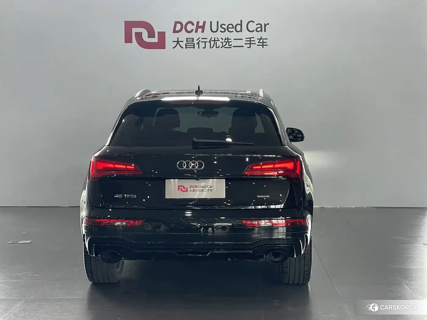 Audi Q5L 2022 Черный из Китая