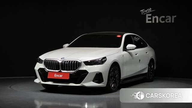 BMW 5 Series (G60) 2025 Белый из Кореи