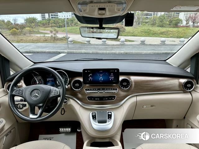 Mercedes-Benz V-class 2022 Черный из Китая