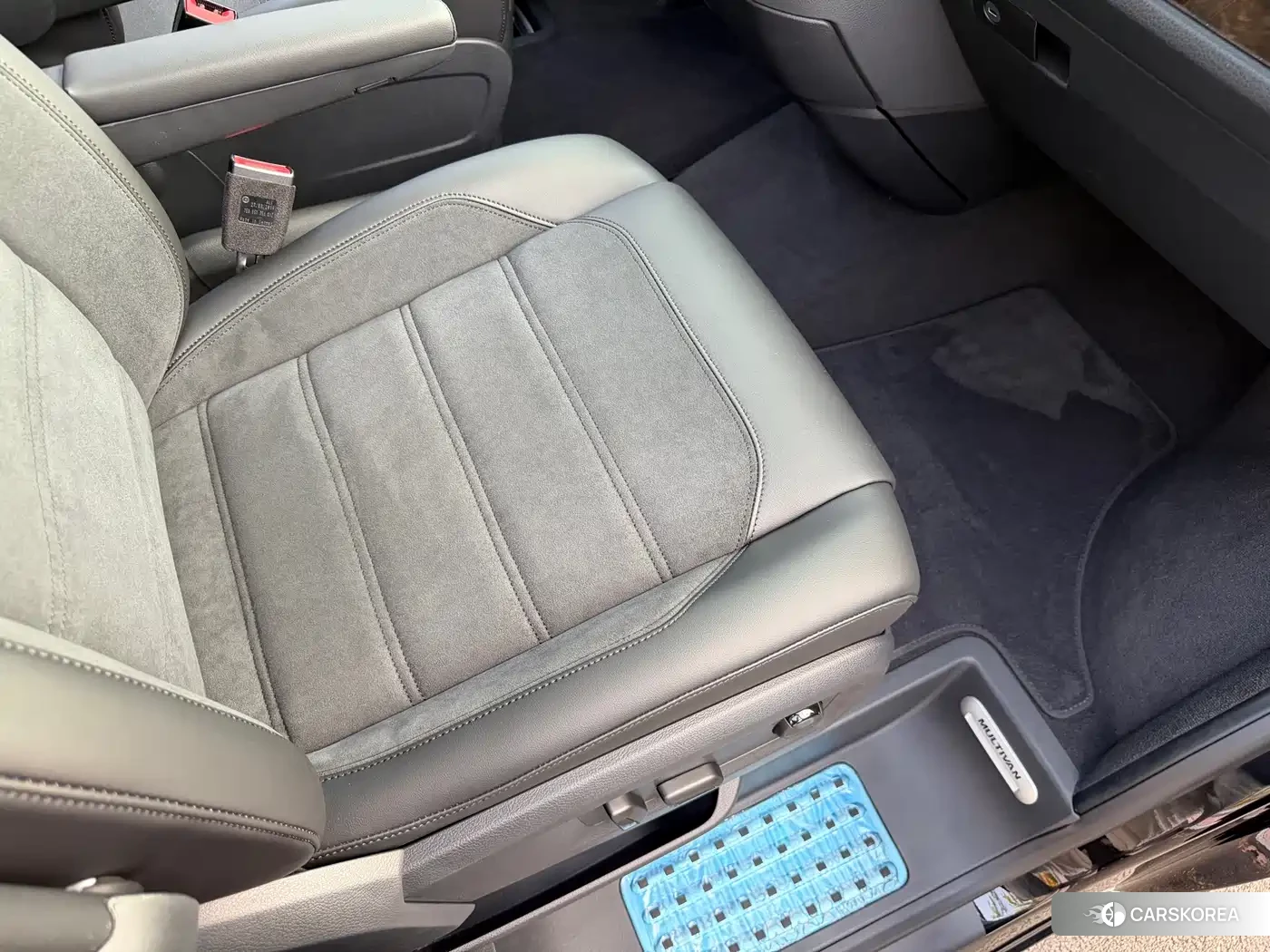 Volkswagen Multivan 2020 Черный из Китая