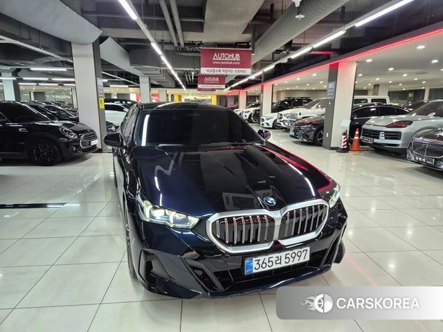 BMW 5 Series (G60) 2026 Черный из Кореи