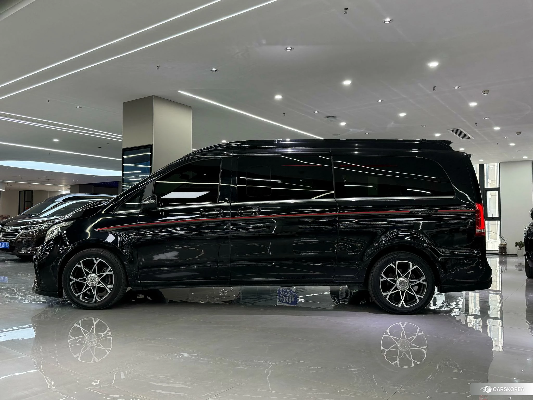 Mercedes-Benz V-Class 2019 Черный из Китая