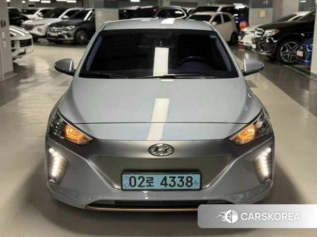 Hyundai Ionic Electric 2018 Светло-серебряный цвет из Кореи