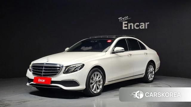 Mercedes-Benz E-Class W213 2019 Белый из Кореи
