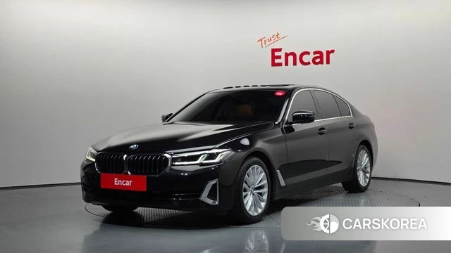 BMW 5 Series (G30) 2022 Черный из Кореи