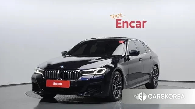 BMW 5 Series (G30) 2023 Черный из Кореи