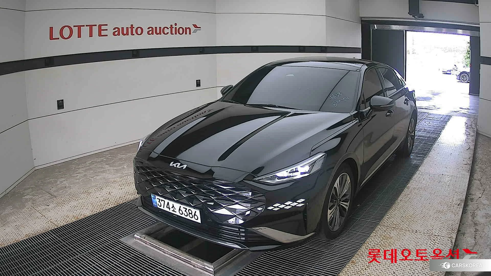 Kia K8 2022 Черный из Кореи